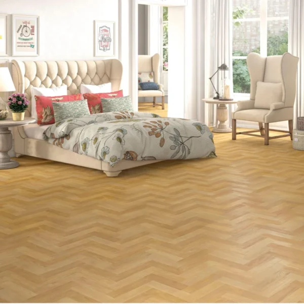 Natural Herringbone - Sildebenslaminatgulv