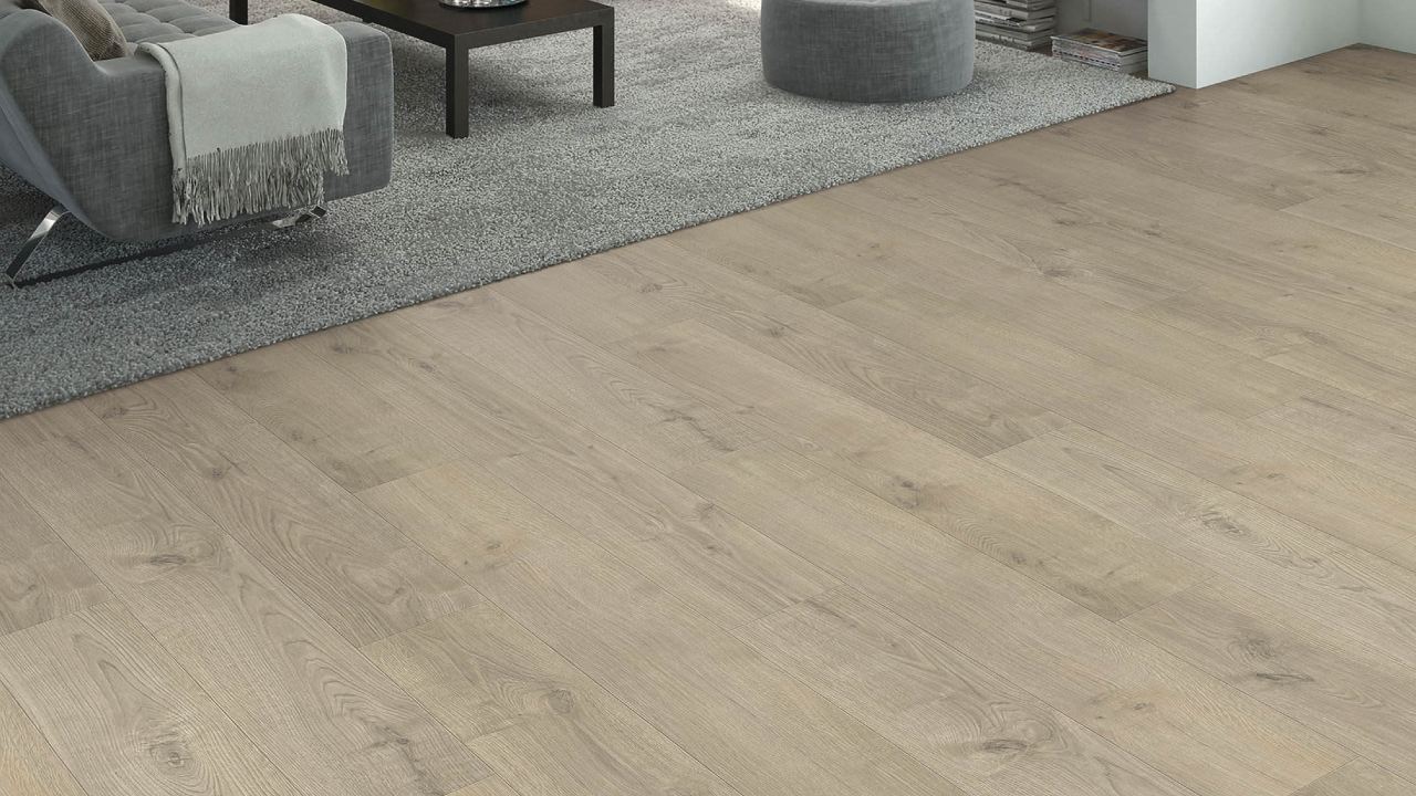 Haro laminatgulv TRITTY 90 Plank 4V eg Torri grå (1)